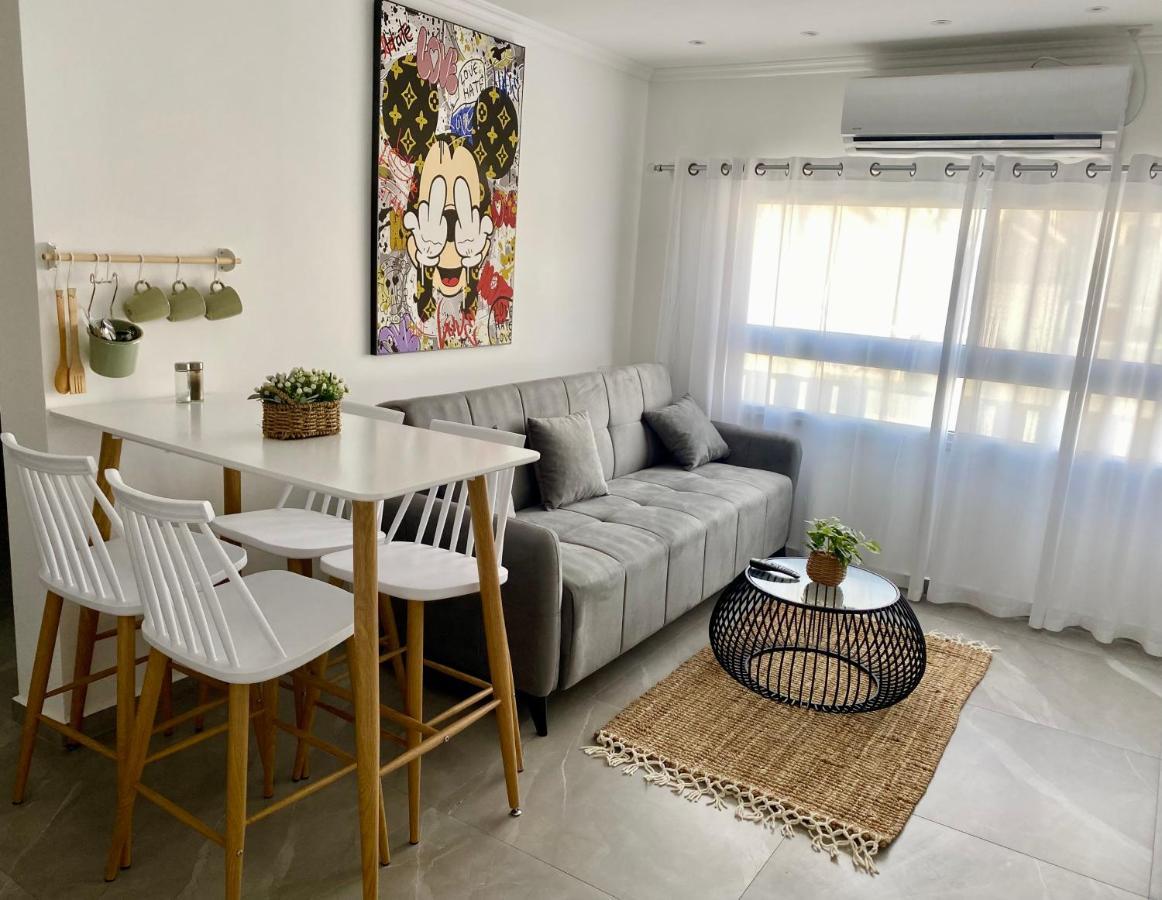 Miss Roni's Place
