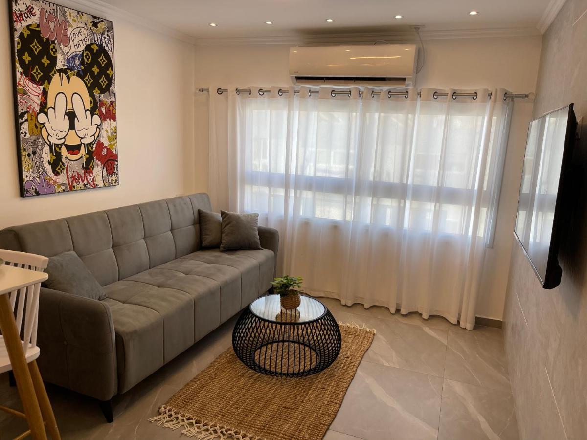Miss Roni's Place Apartment