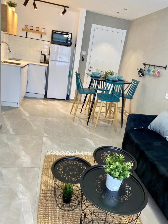 Miss Roni's Place Apartment